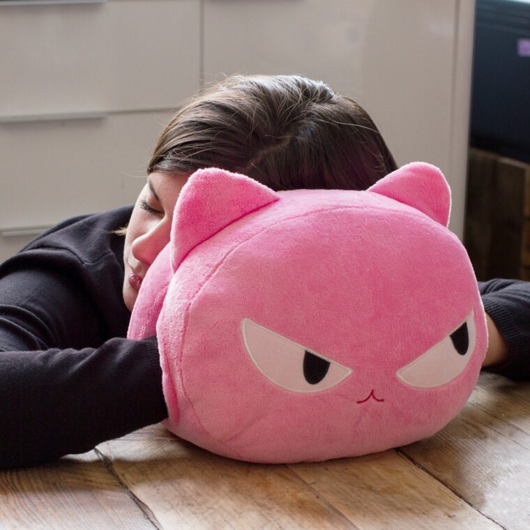cat_nap_cushion_pink_1