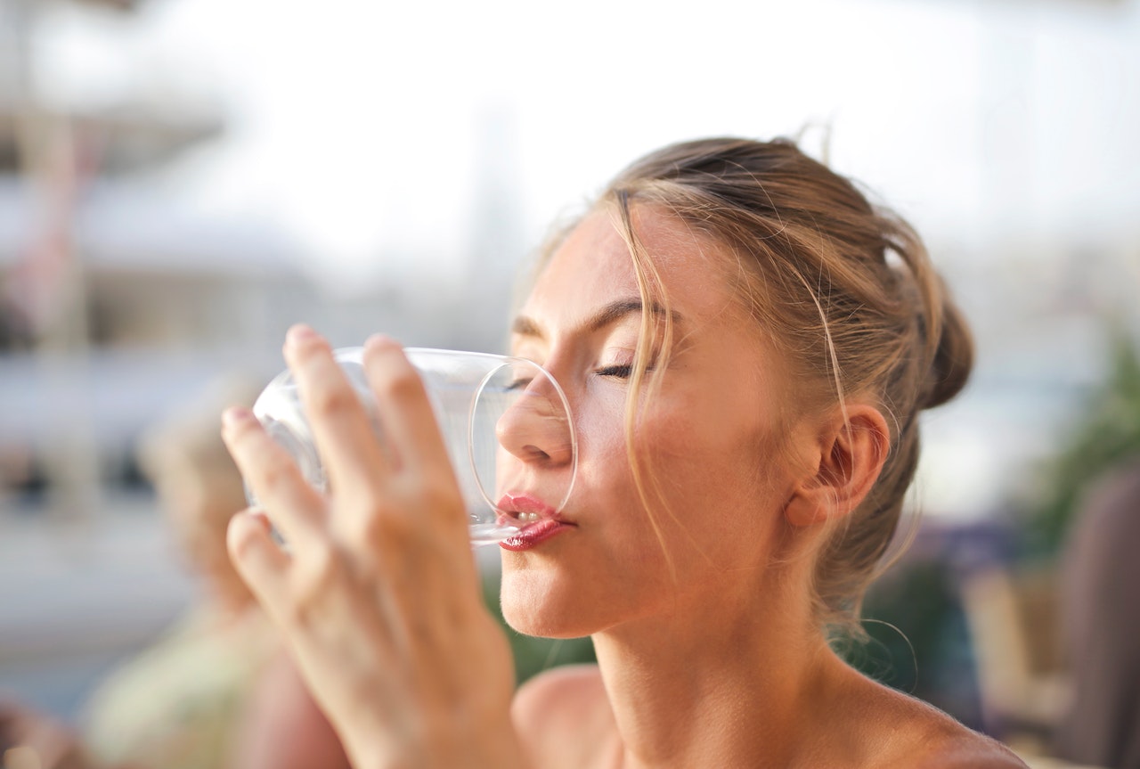 noodsituatie faillissement Actie Werkt veel water drinken ontgiftend? En hoe zit het met je huid, hoofdpijn  en afvallen? - Damespraatjes